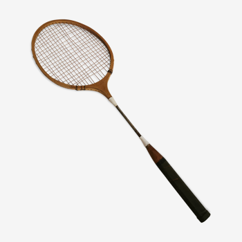 Old tennis racket early 20th in wood