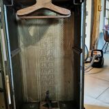 Transport trunk