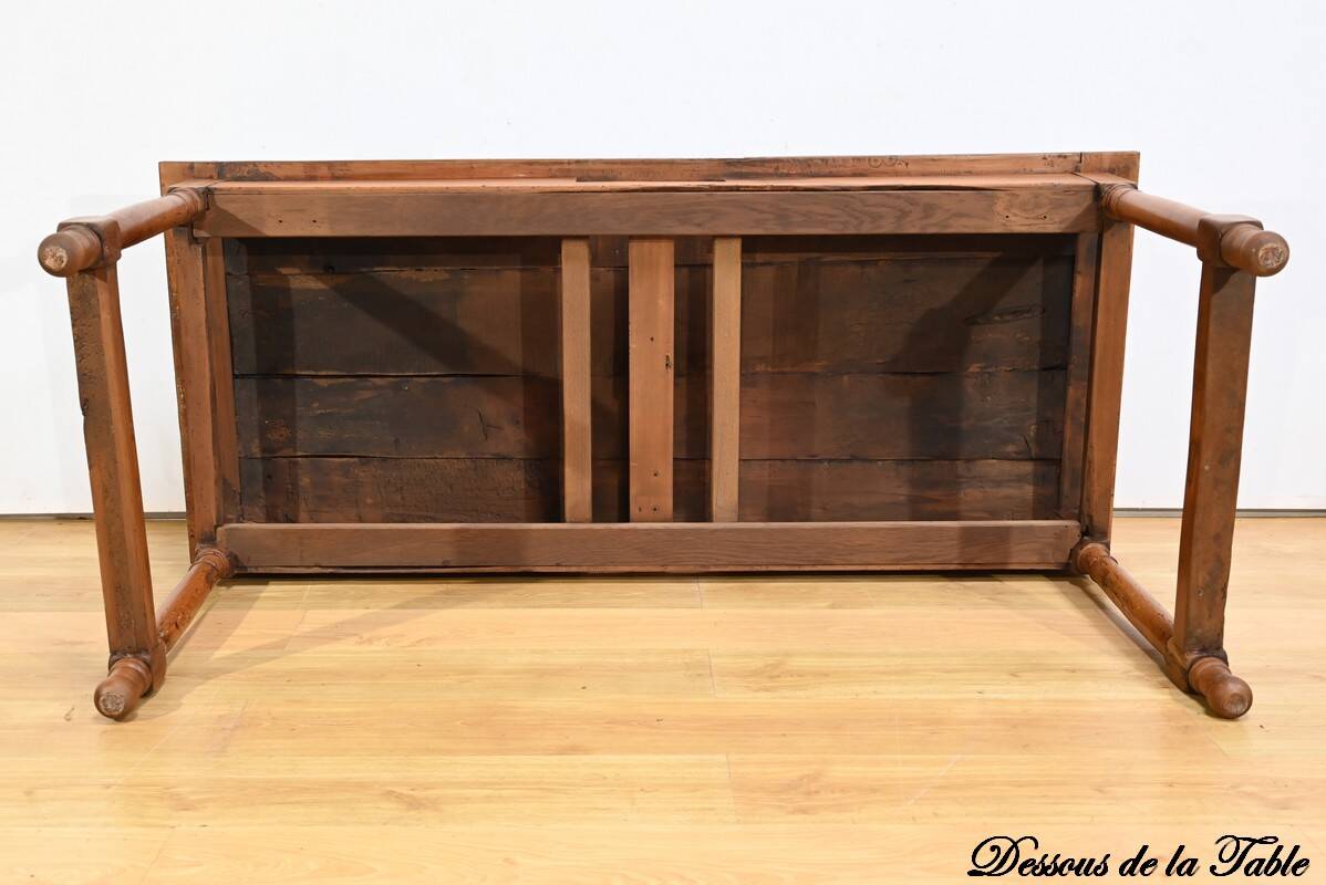 Property Farm Table in Cherry, Louis XIV style – Early 19th century