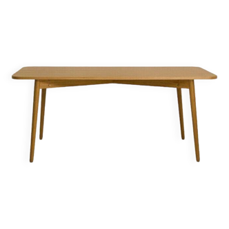 Solid oak dining table, golden oak stain, 6 people