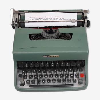 Machine à écrire "Olivetti Lettera 32" vintage années 60/70