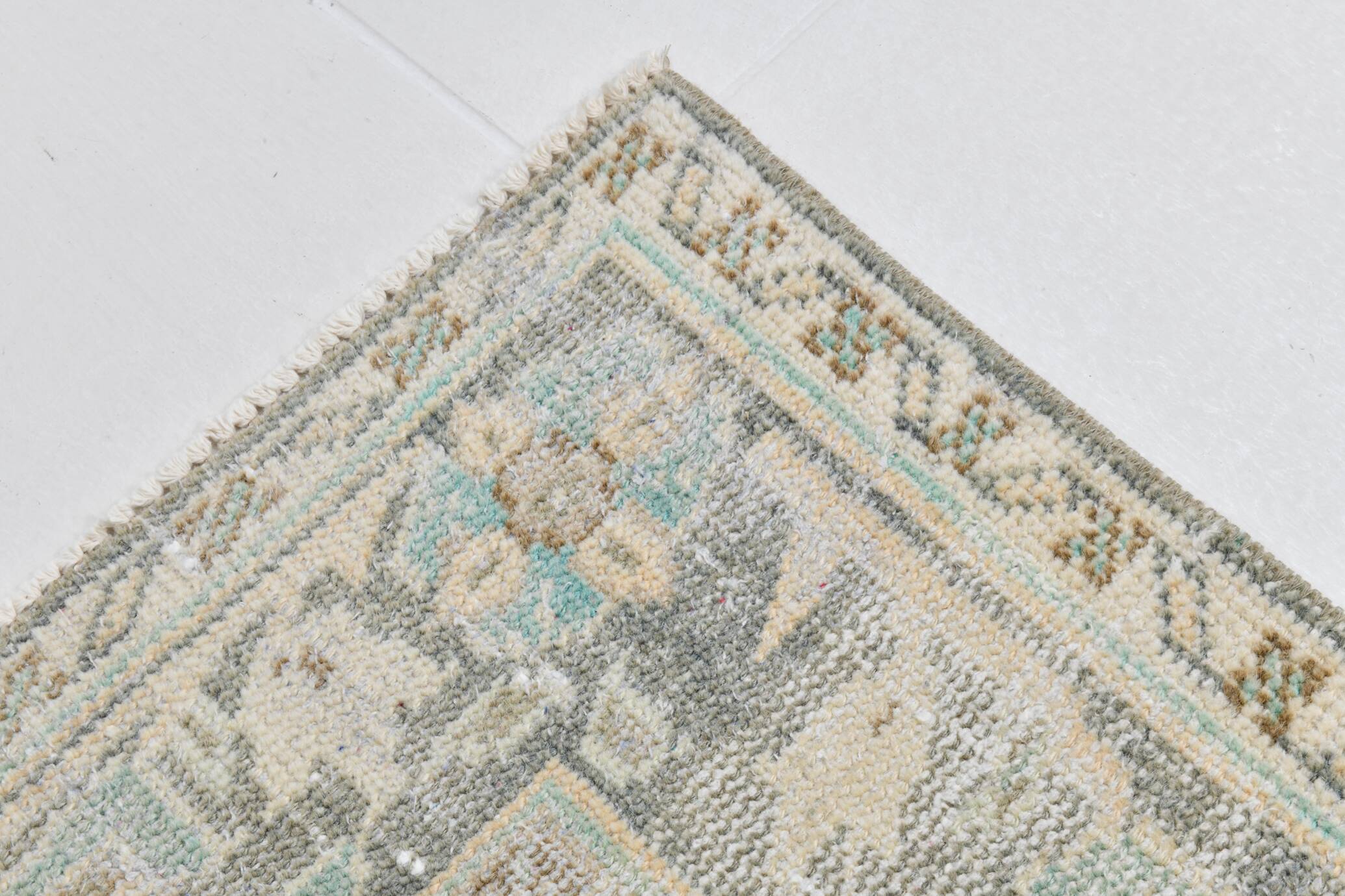 7x10 Light Yellow & Beige Vintage Rug 203x297Cm SK 21426