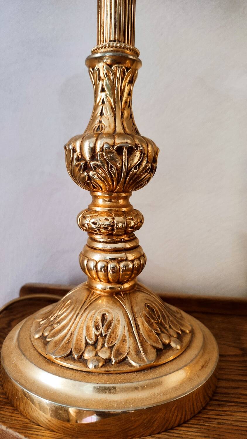 Paire de lampes classiques en bronze
