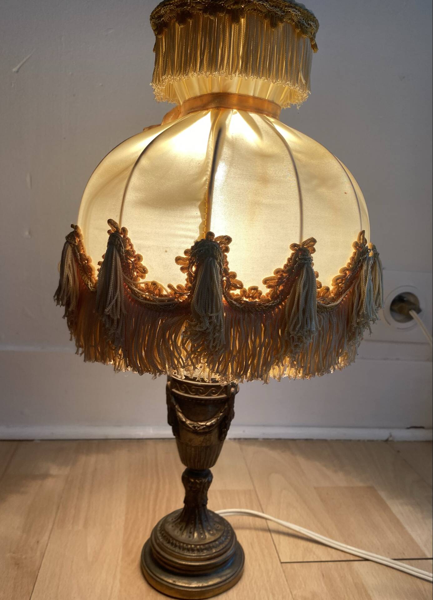 Vintage table lamp in Napoléon III style – 1960s – Regule and ab