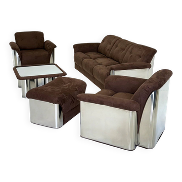 Complete lounge seating area by Gian Pietro Arosio