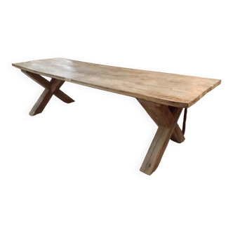 Farmhouse table