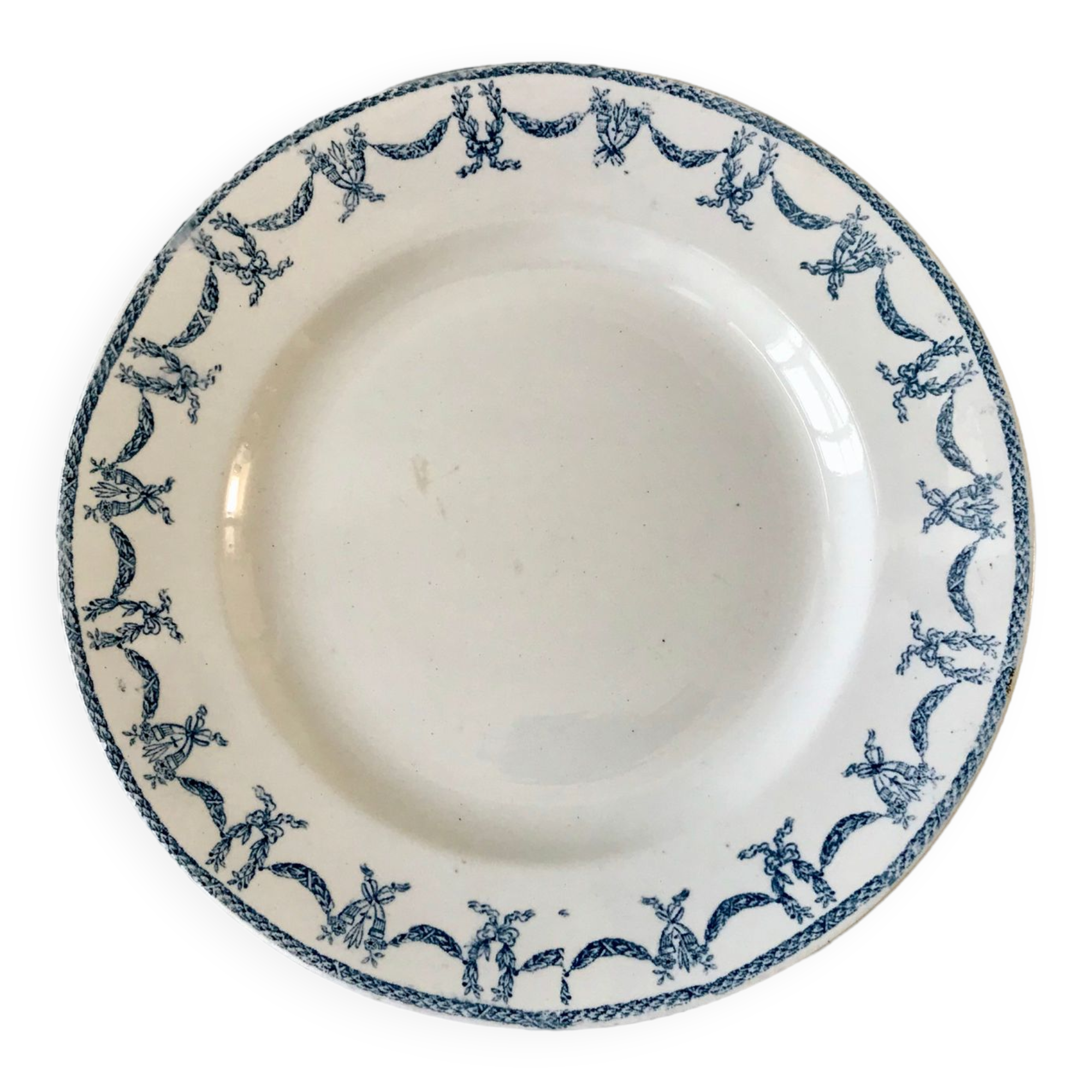 round dish in blue Iron Earth U&C Digoin Sarreguemines model Les Ternes late 19th century