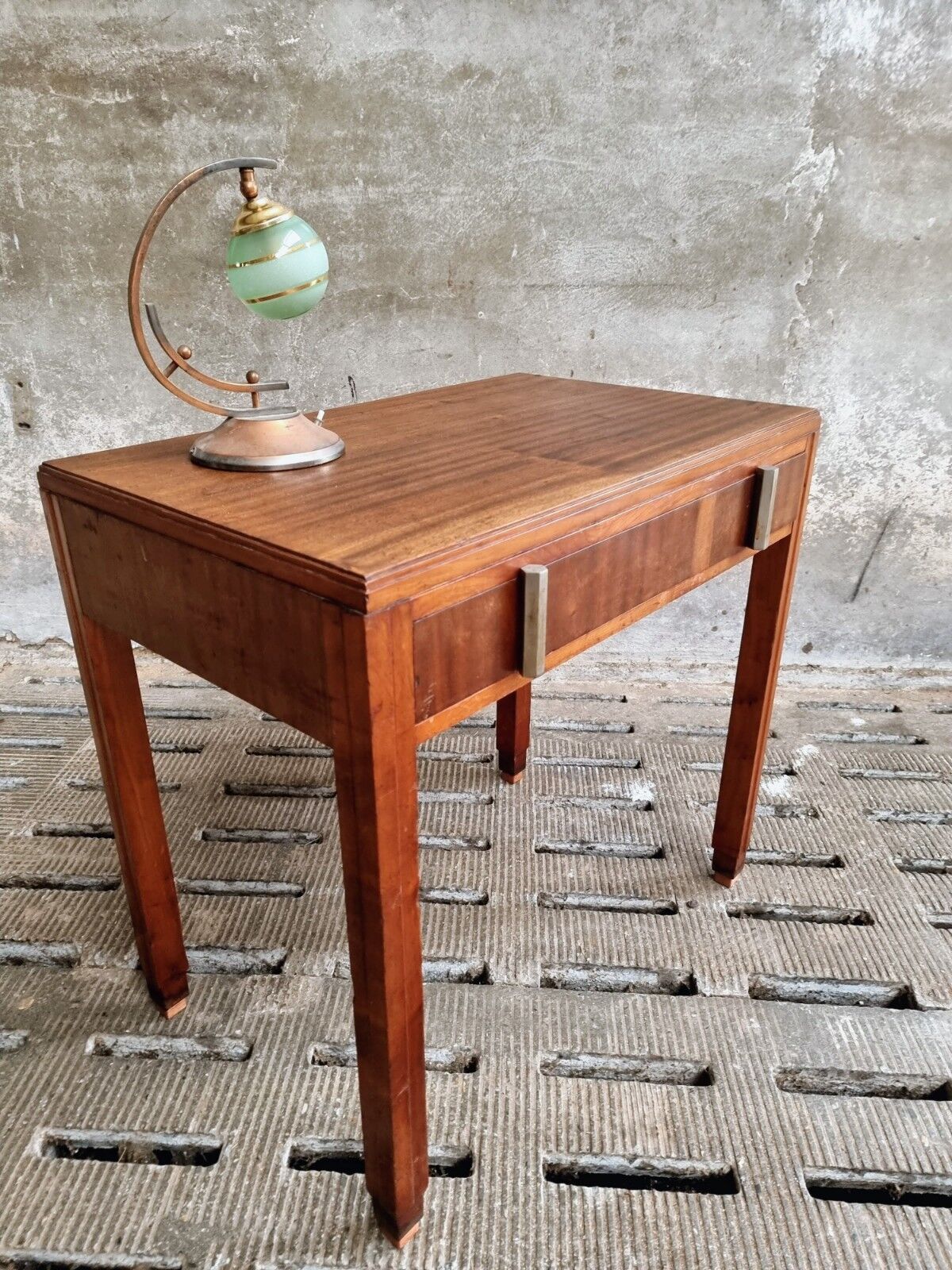 Art deco table desk