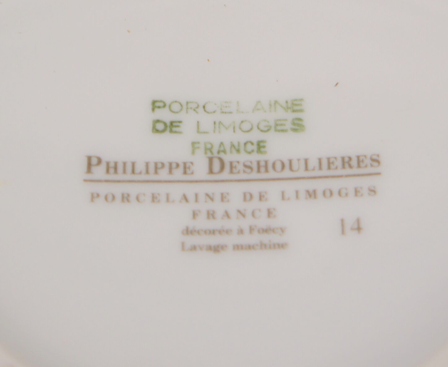 Philippe Deshoulières porcelain box from Limoges