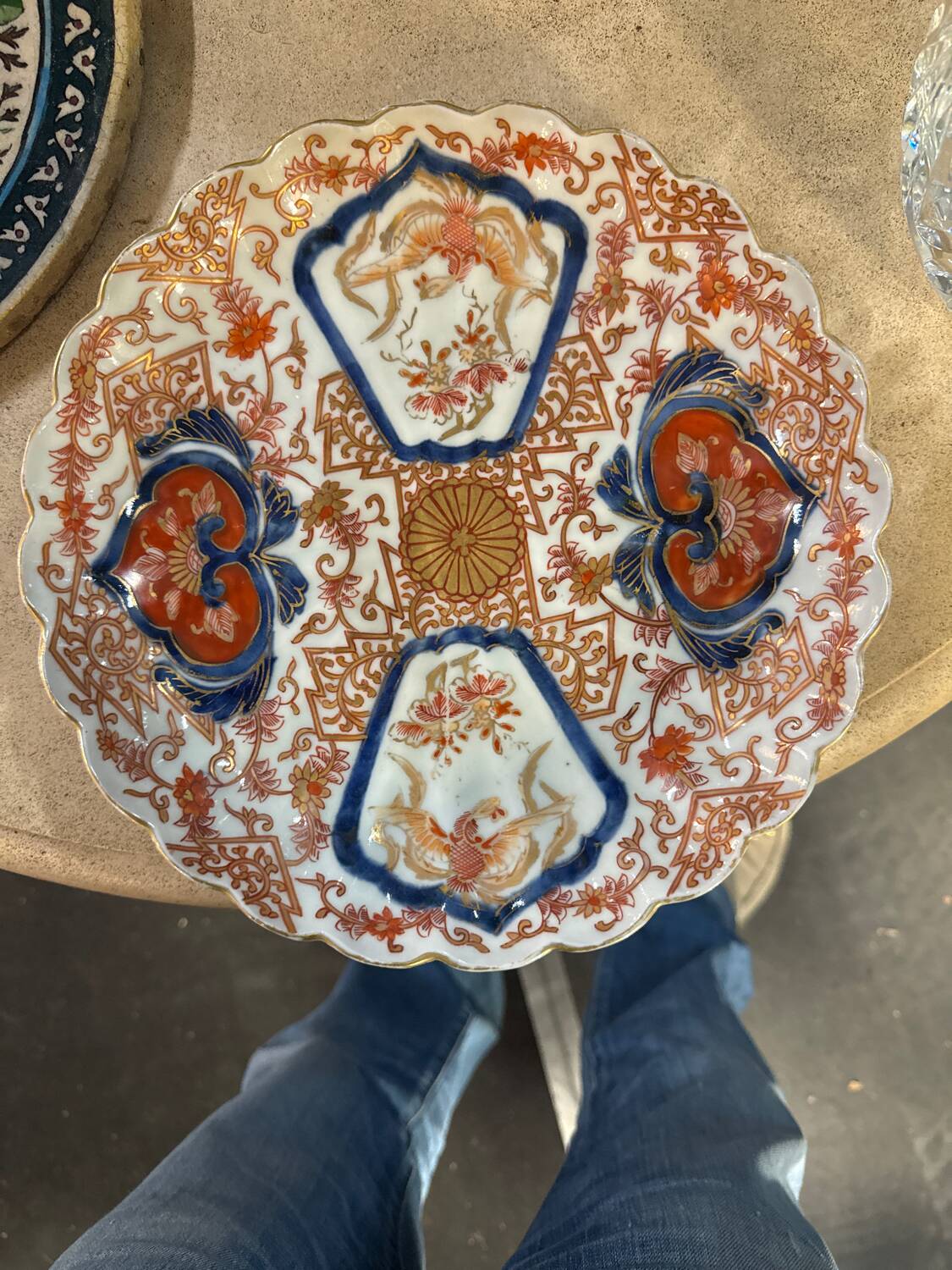 Plat rond en porcelaine Imari