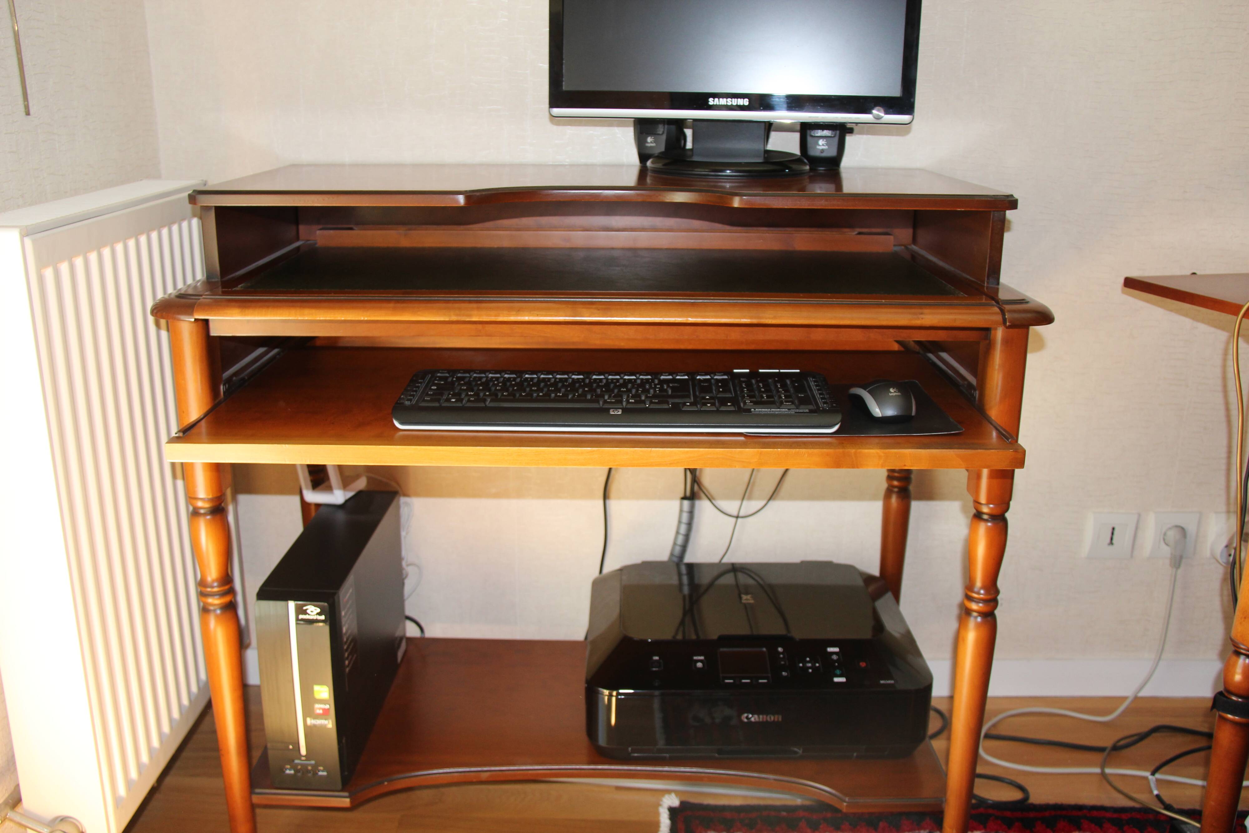 Desk for PC