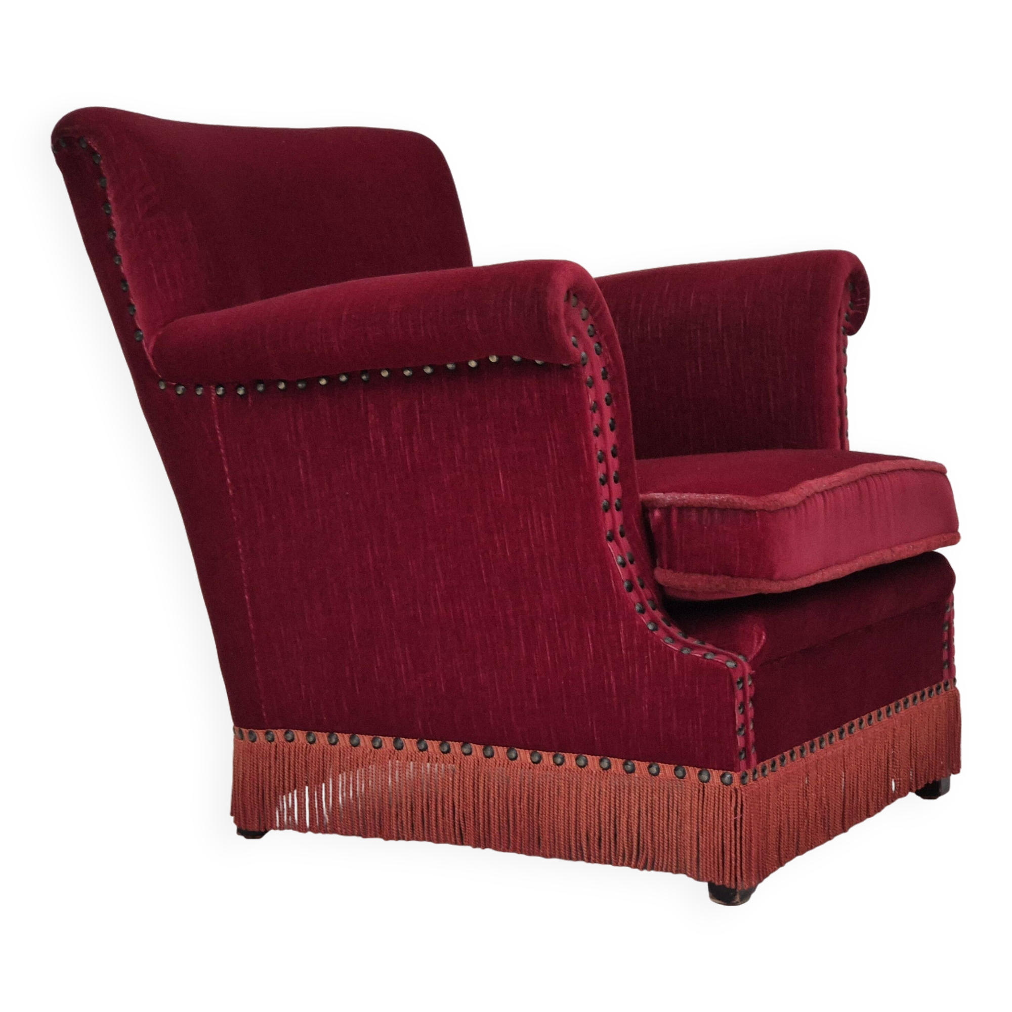 1970s, Danish lounge chair, original condition, cherry-red velour fabric.