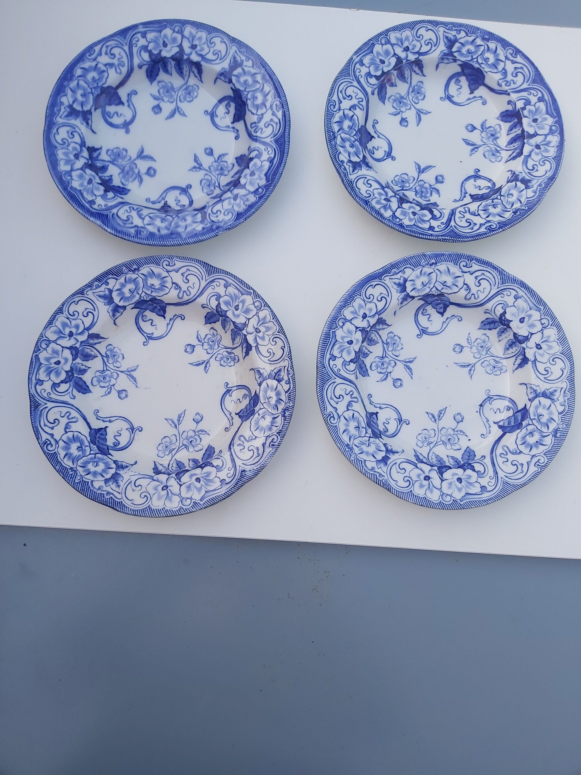 4 hollow plates Creil and Montereau model Flora