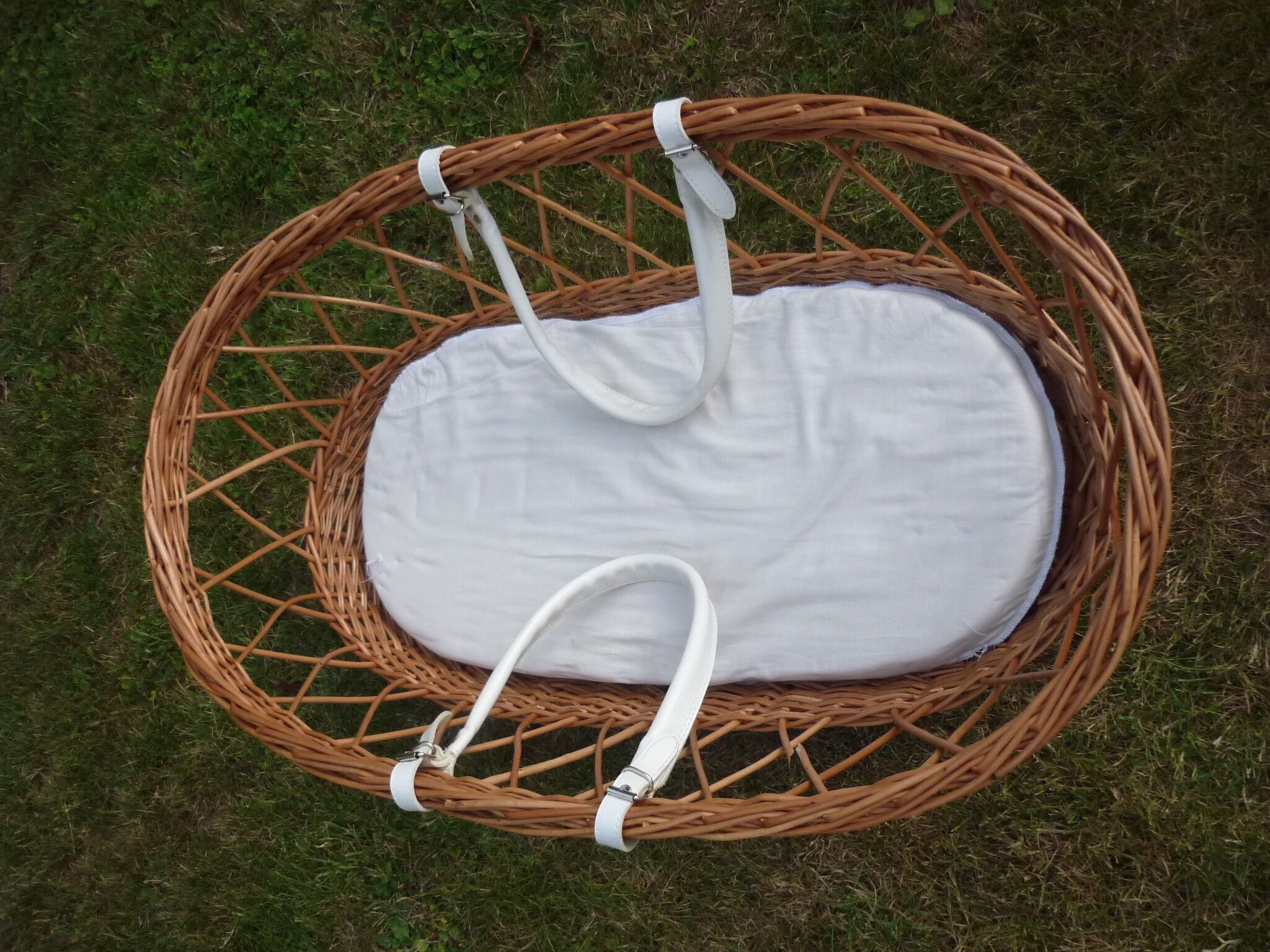 Vintage wicker and rattan with mattress and pads bassinet