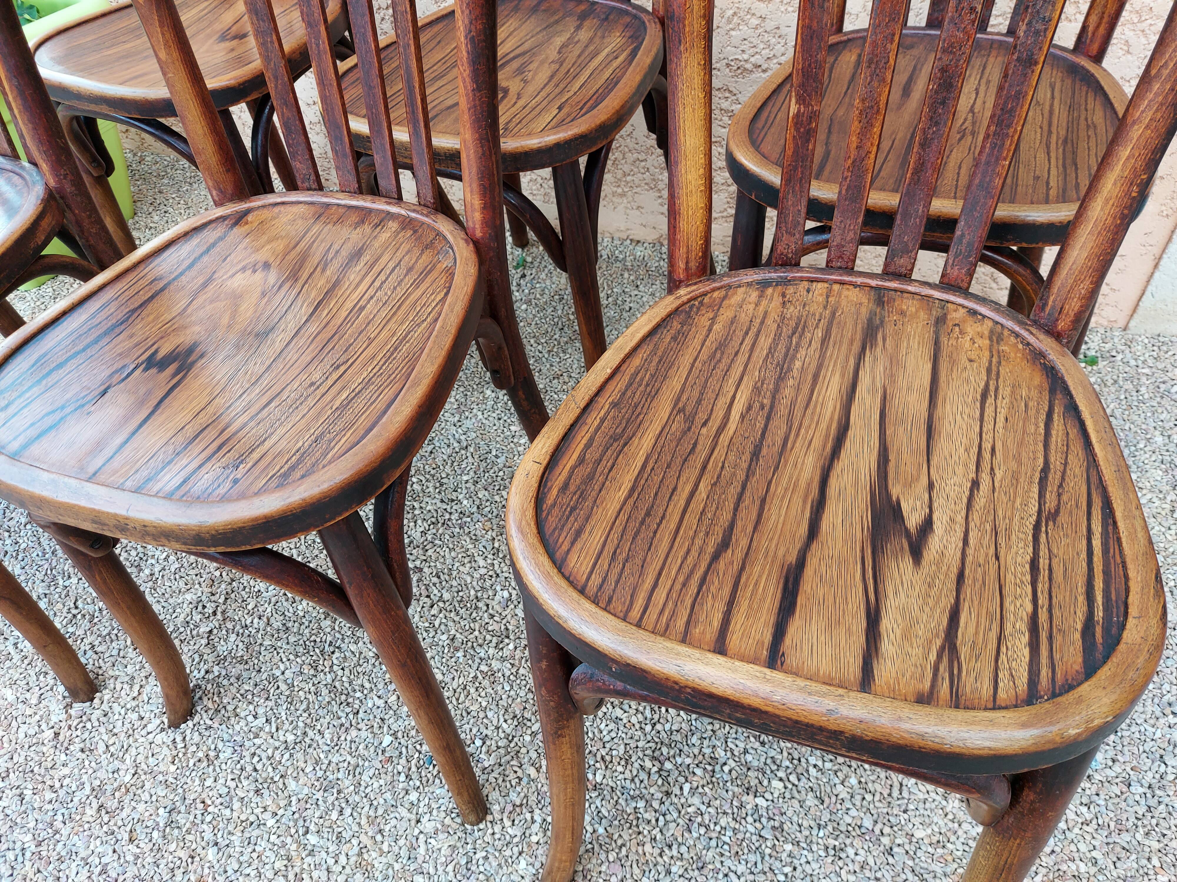 Suite de 6 chaises de Bistrot Baumann années 1930