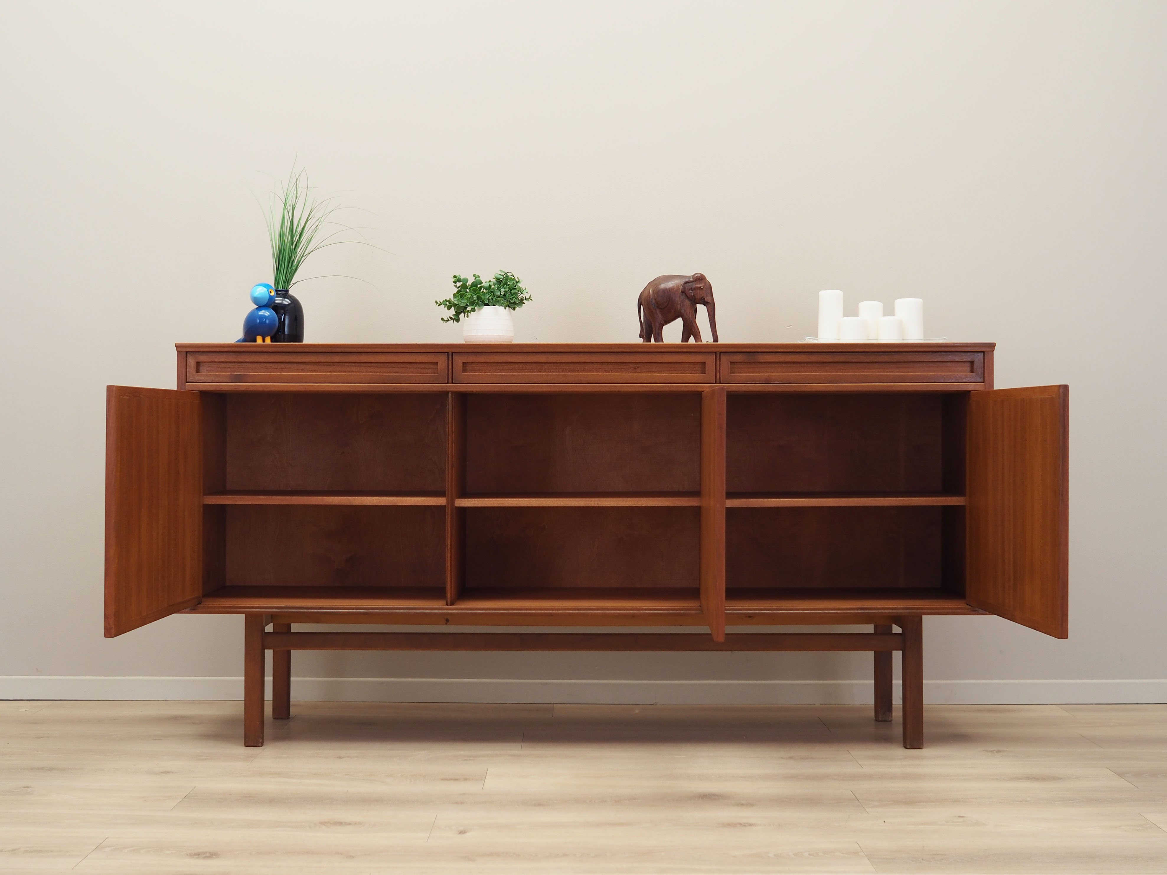 Teak sideboard, Swedish design, 1960s, manufacture Ulferts