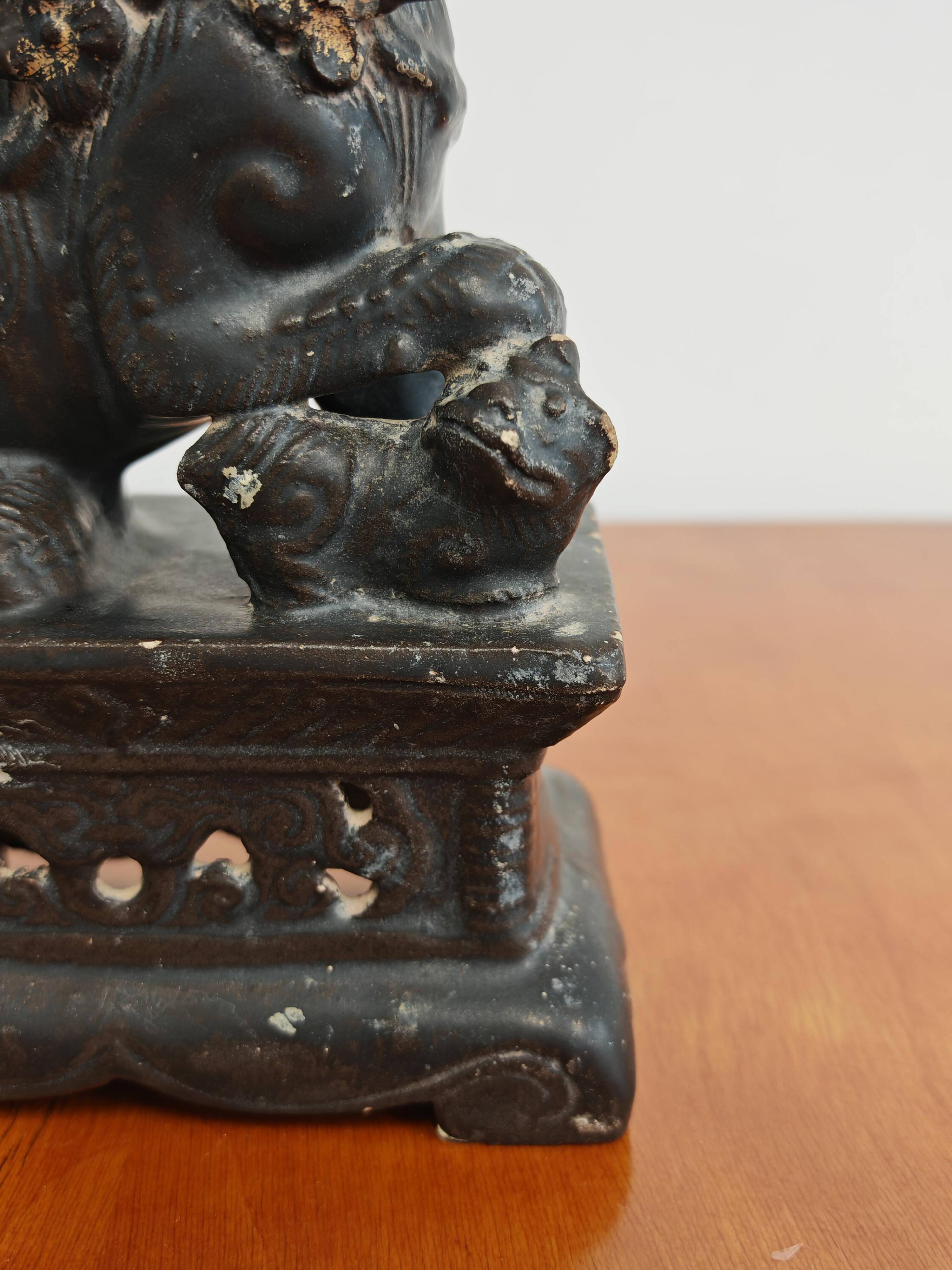 Pair of Foo Dogs in ceramic, 19th century