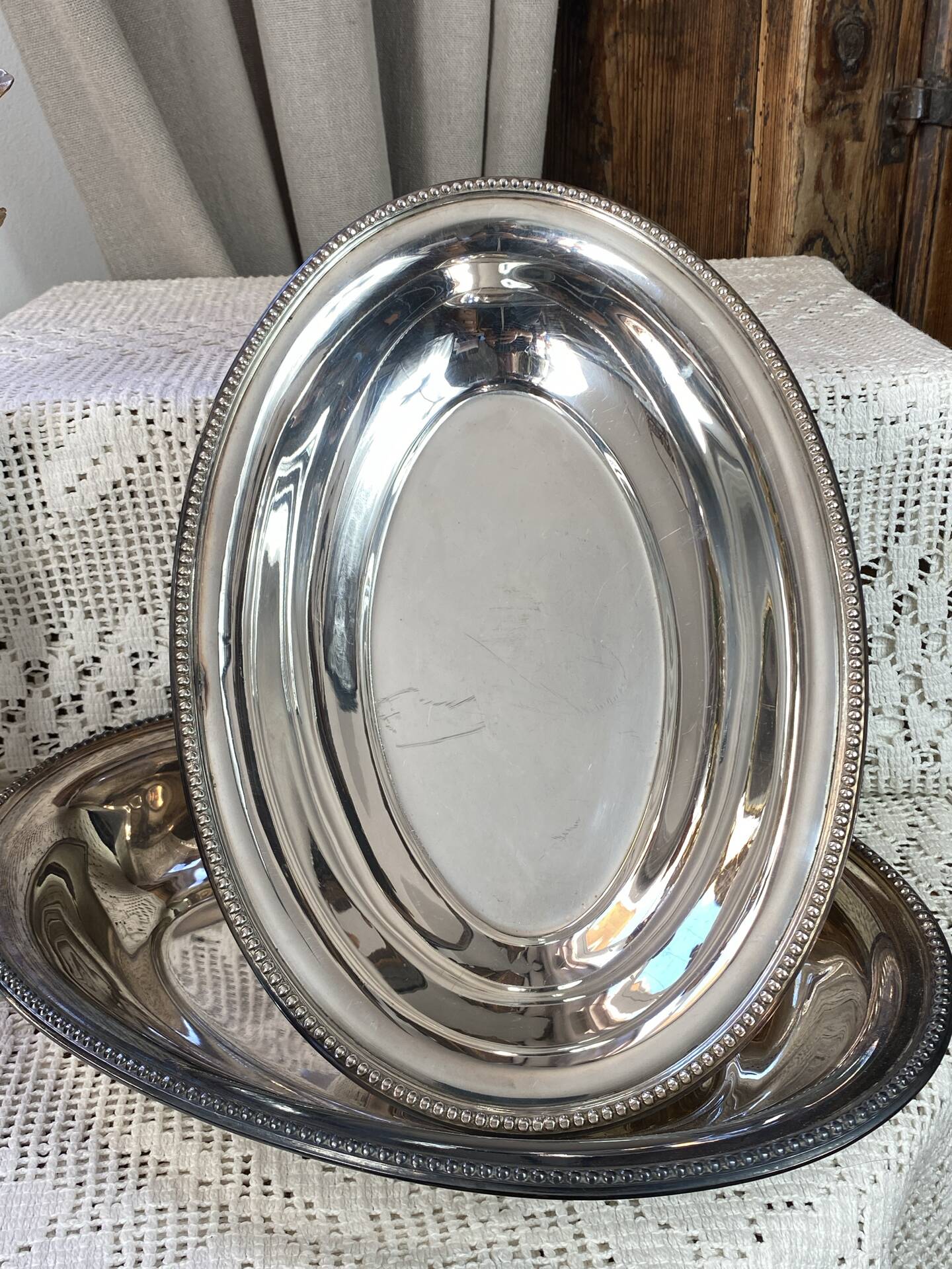 silver-plated metal service trays, Le Mondial silverware