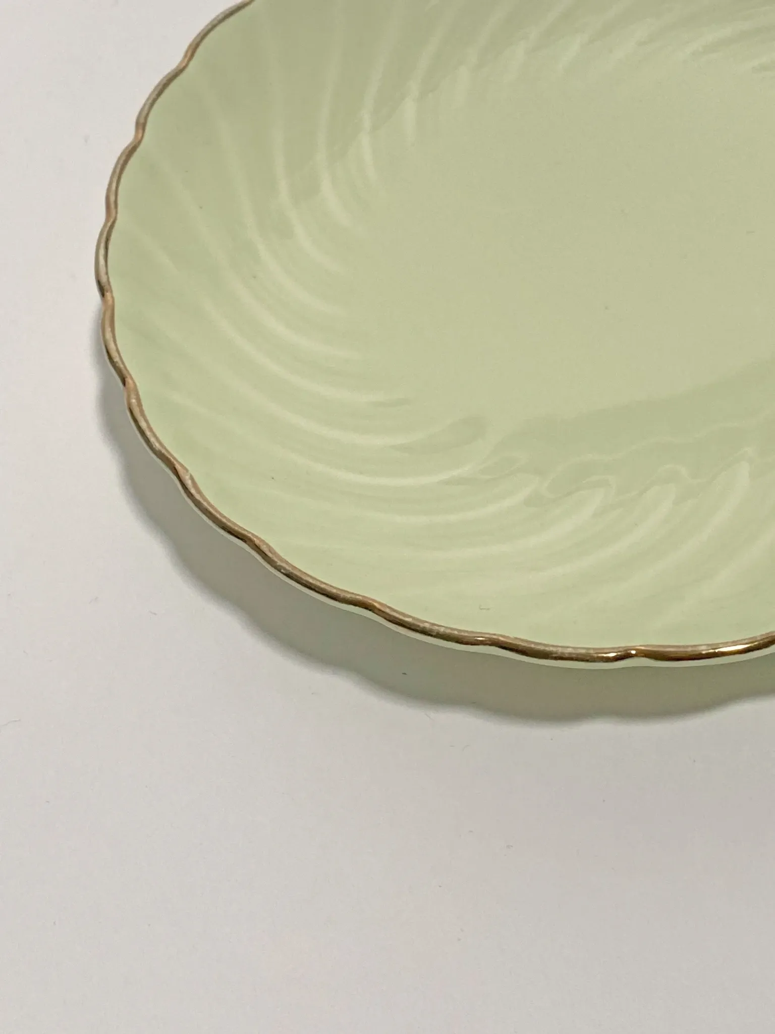 Assiettes à dessert en porcelaine