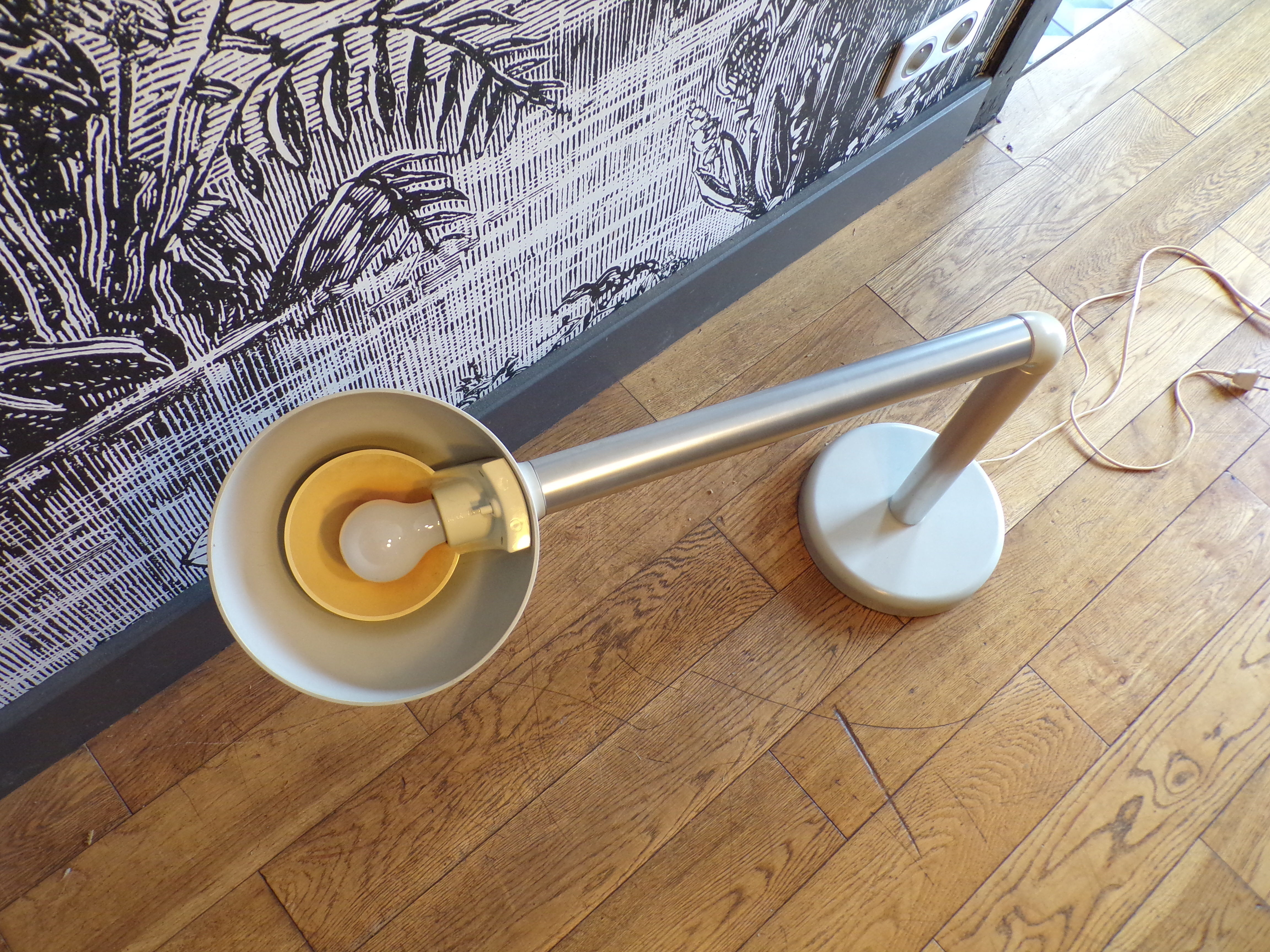 Lampe Robert Haussmann pour Swiss Lamps International