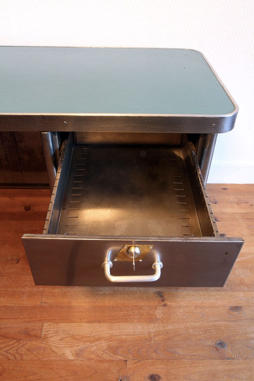 Pickled metal industrial office Nash