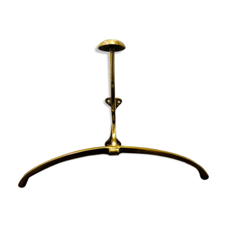 Patère hanger wears triple brass boat cabin coat
