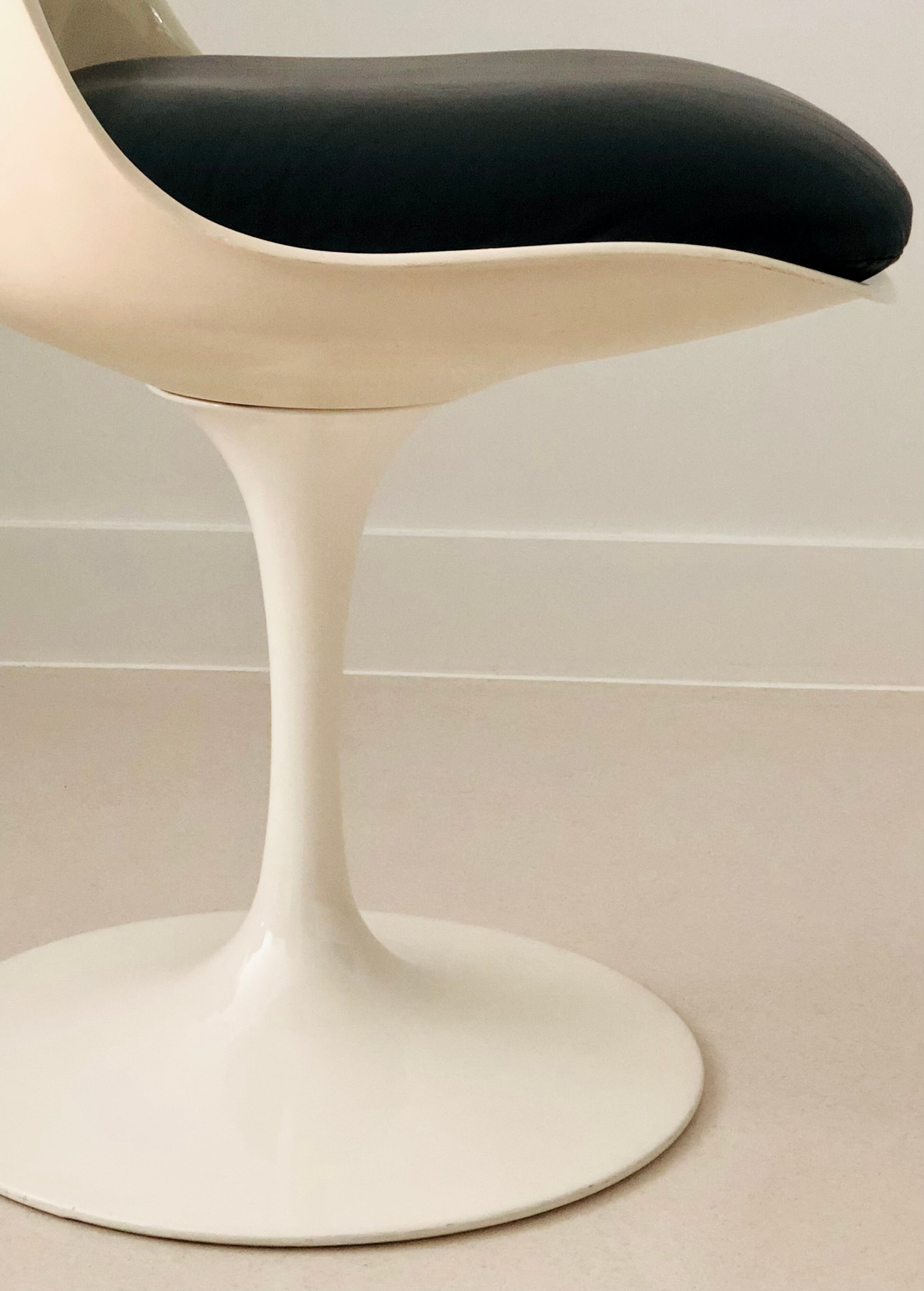 Chaise Tulipe pivotante par Eero Saarinen pour Knoll International, 1960-65