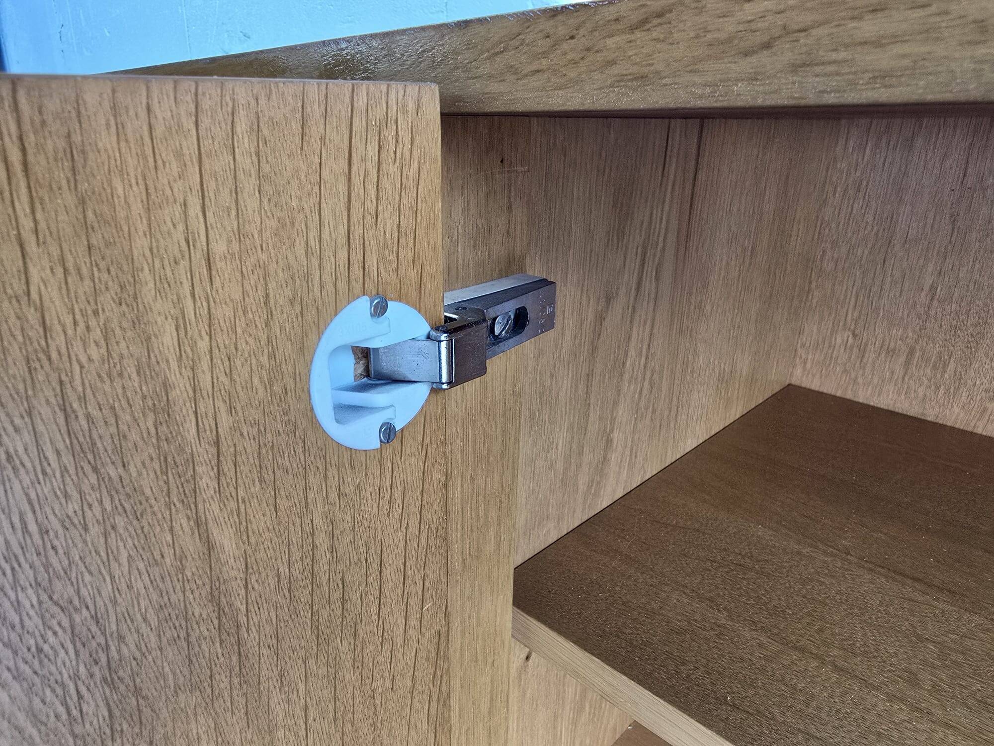 Vintage brutalist sideboard/buffet/chest of drawers