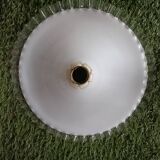 2 suspensions en opaline dentelées