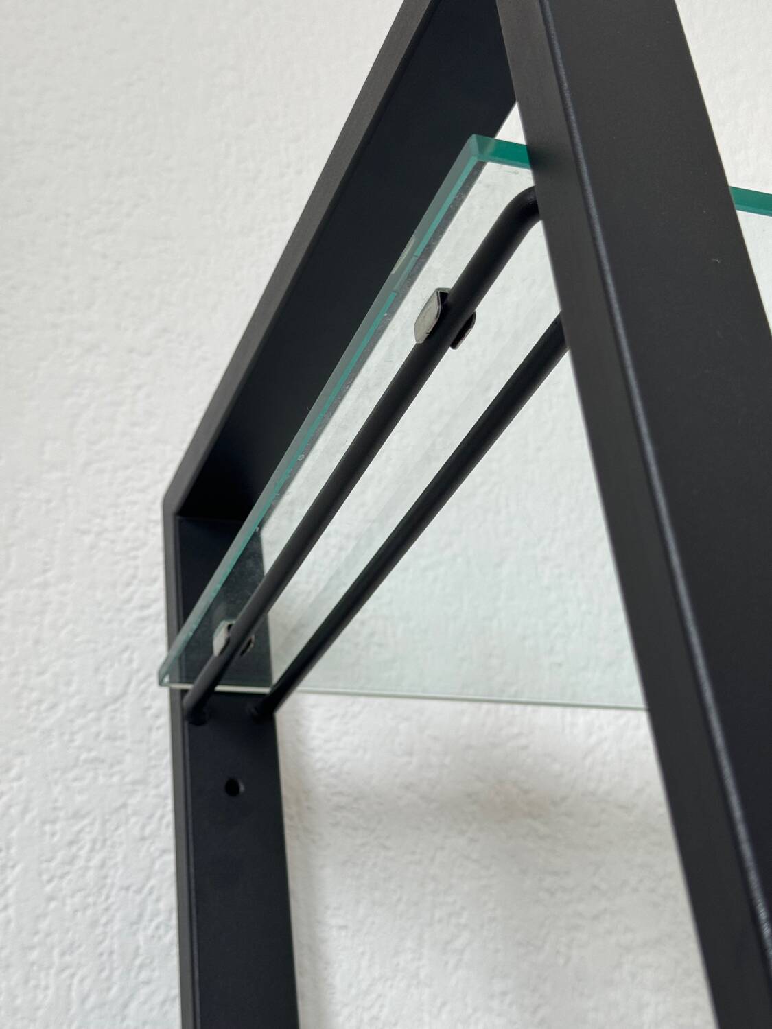Étagère en verre et métal