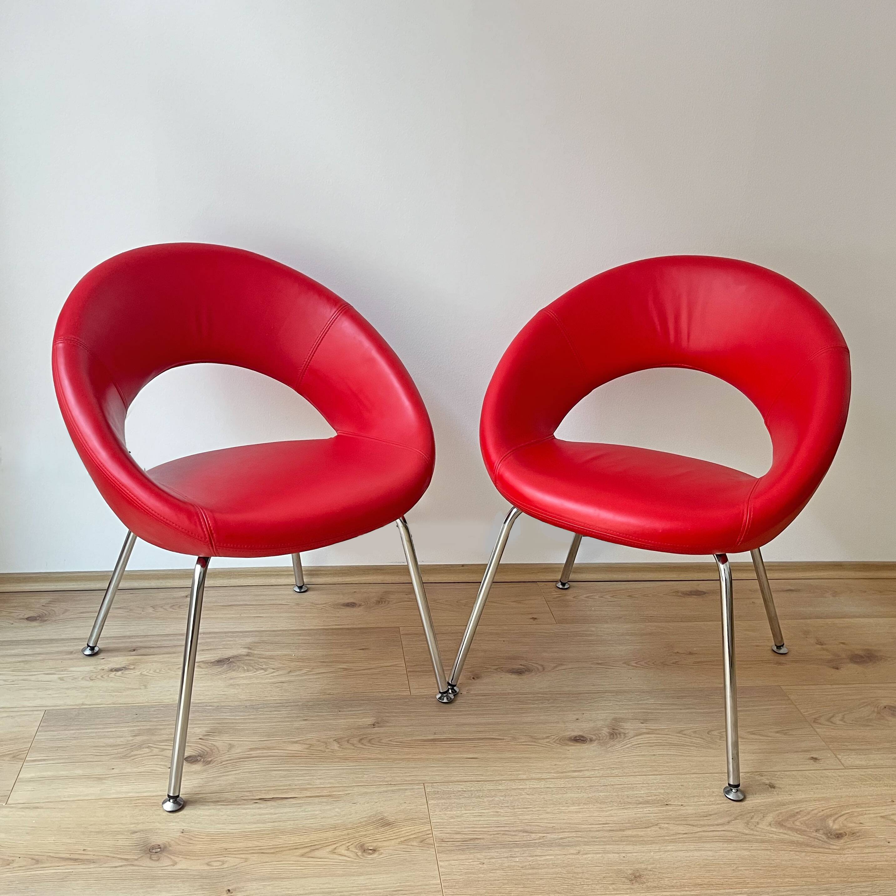 Chaise Artifort Nina vintage, cuir rouge, René Holten années 1990