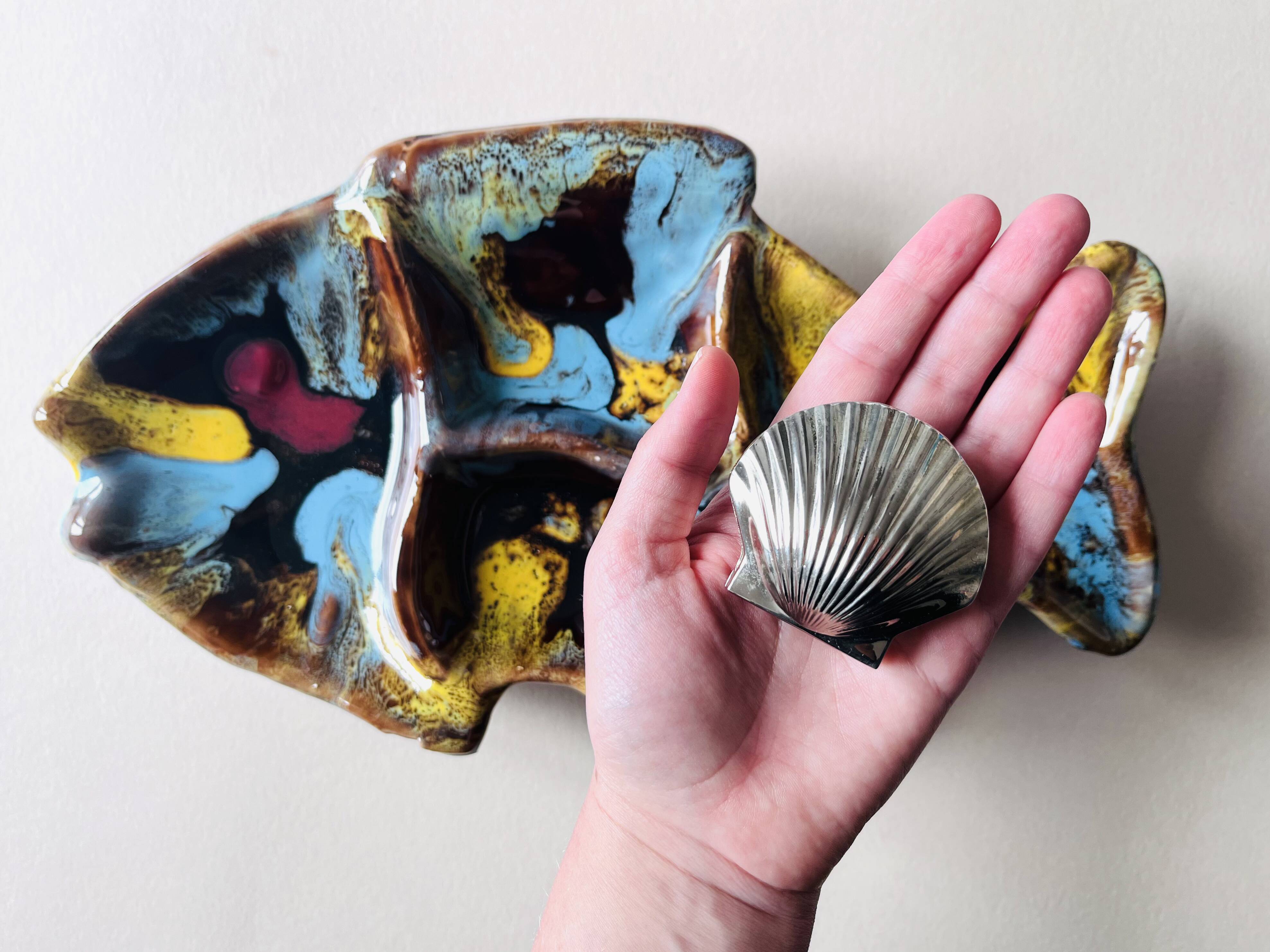 Fish serving dish Vallauris spirit