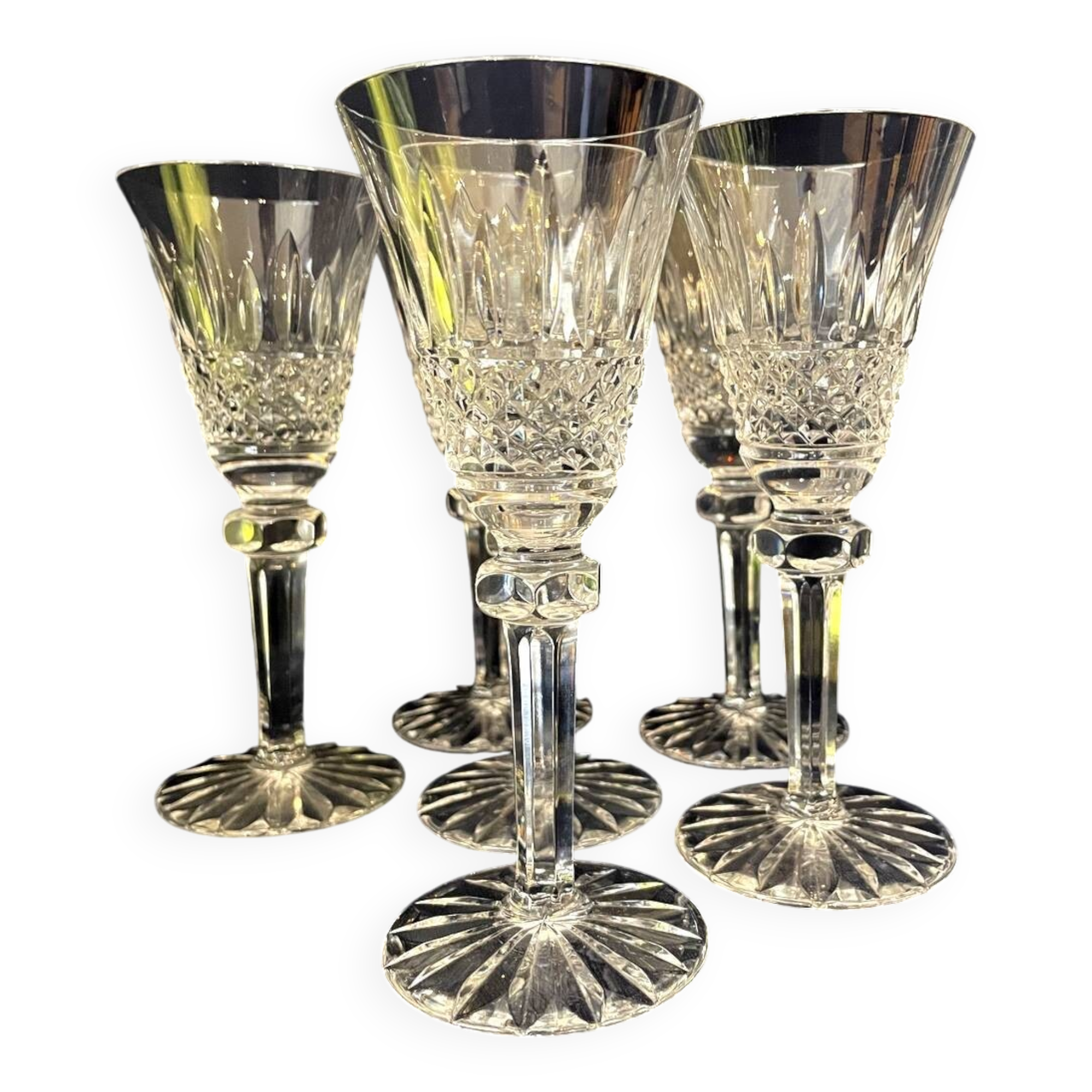 Suite de 6 verres a liqueur en verre taille art de la table