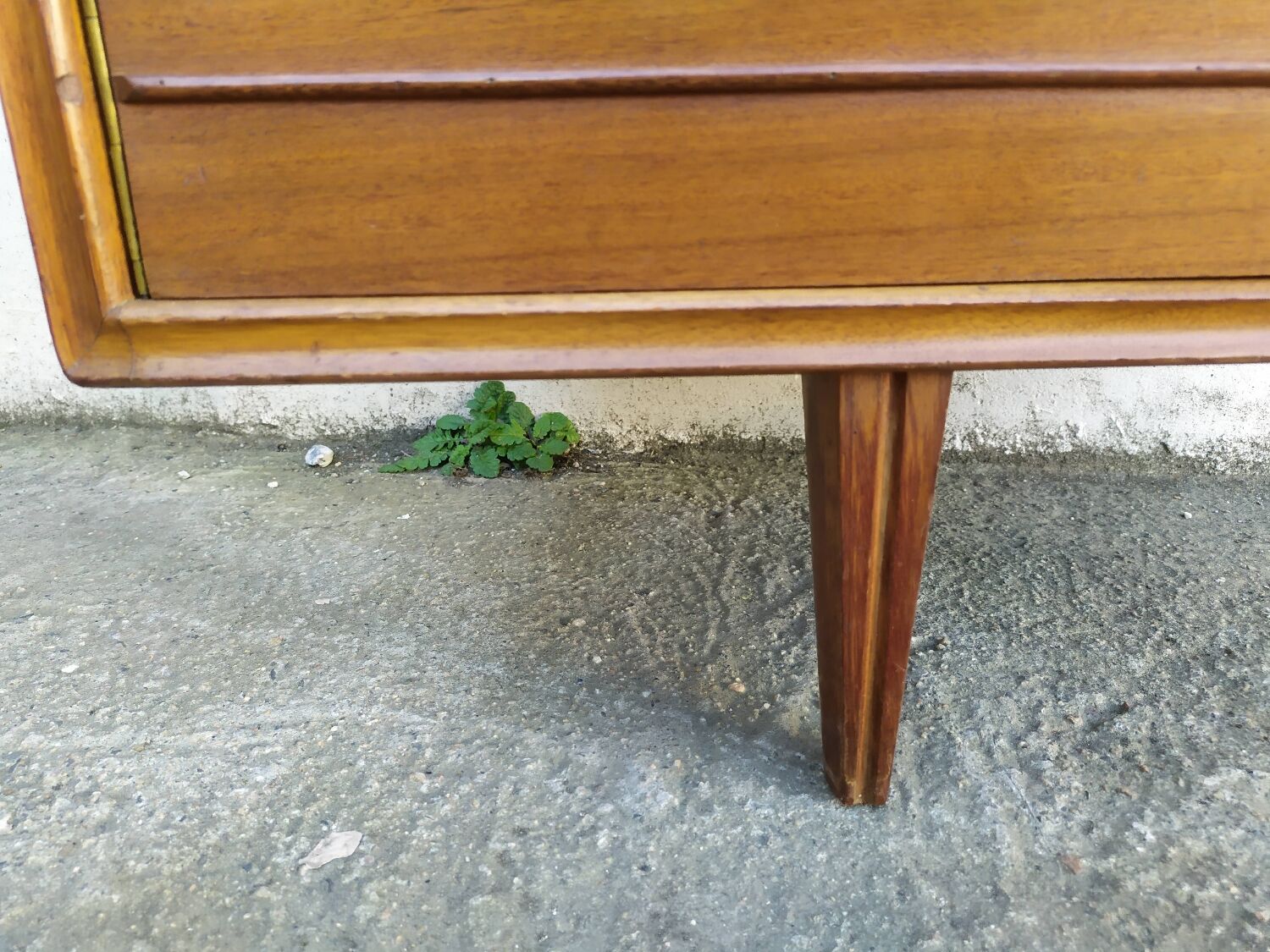 Vintage headboards and bedside tables