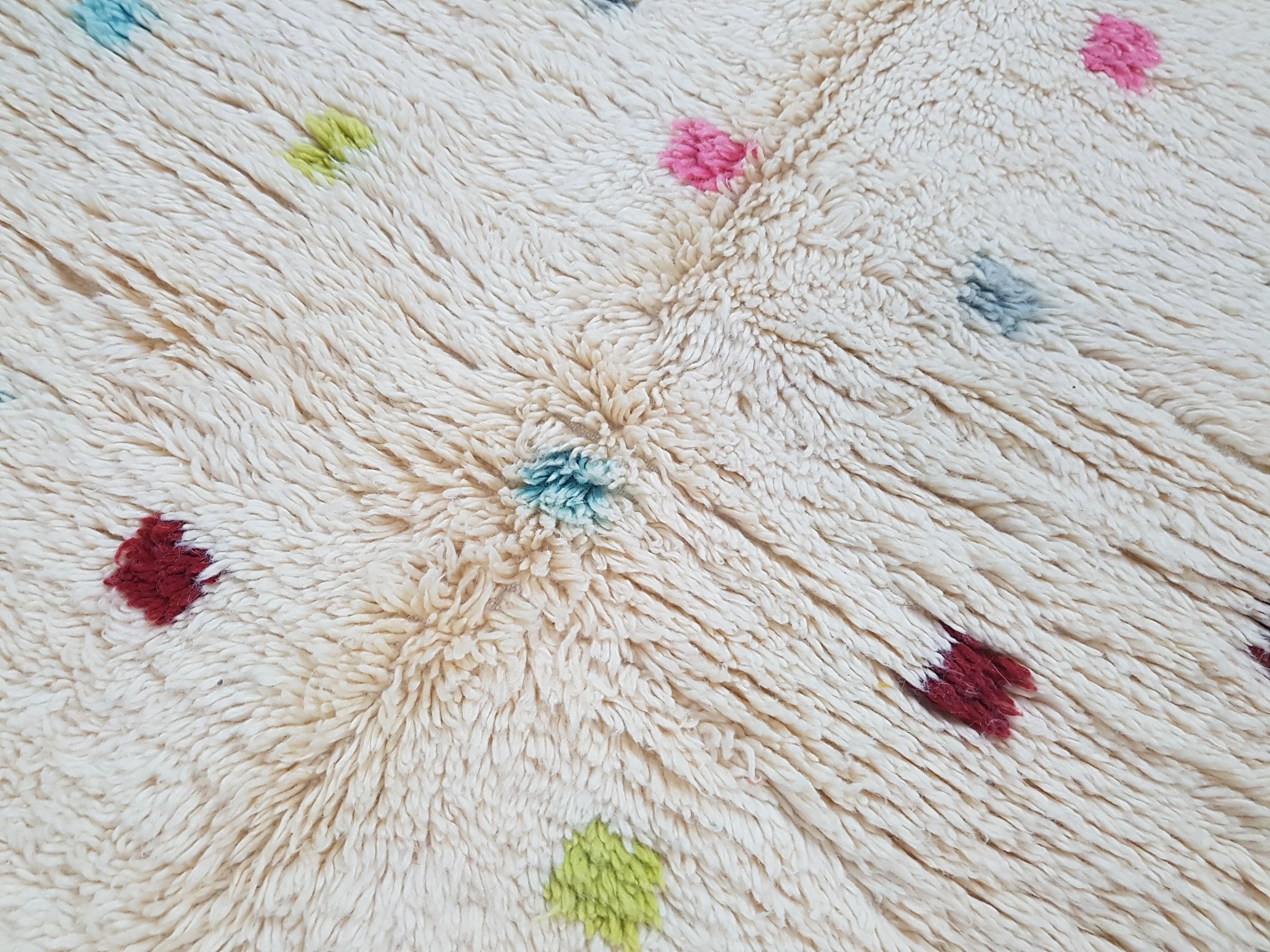 Handmade Azilal rug, 230 x 150 cm, AZ-118