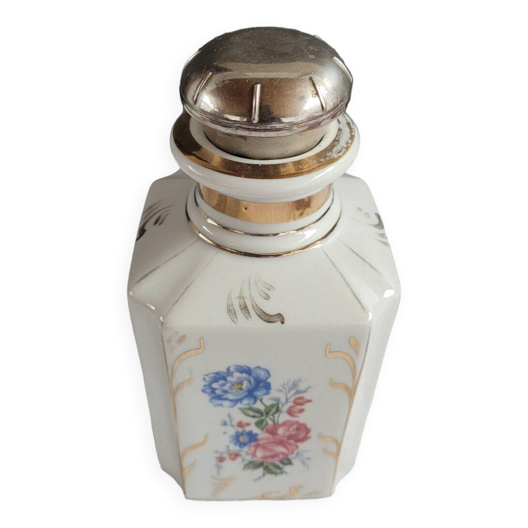 Perfume bottle