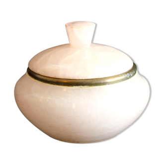 Pink opaline candy maker
