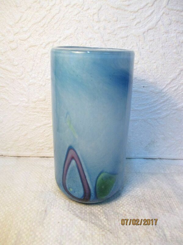 Vase cylindrique contemporain en pâte de verre signé