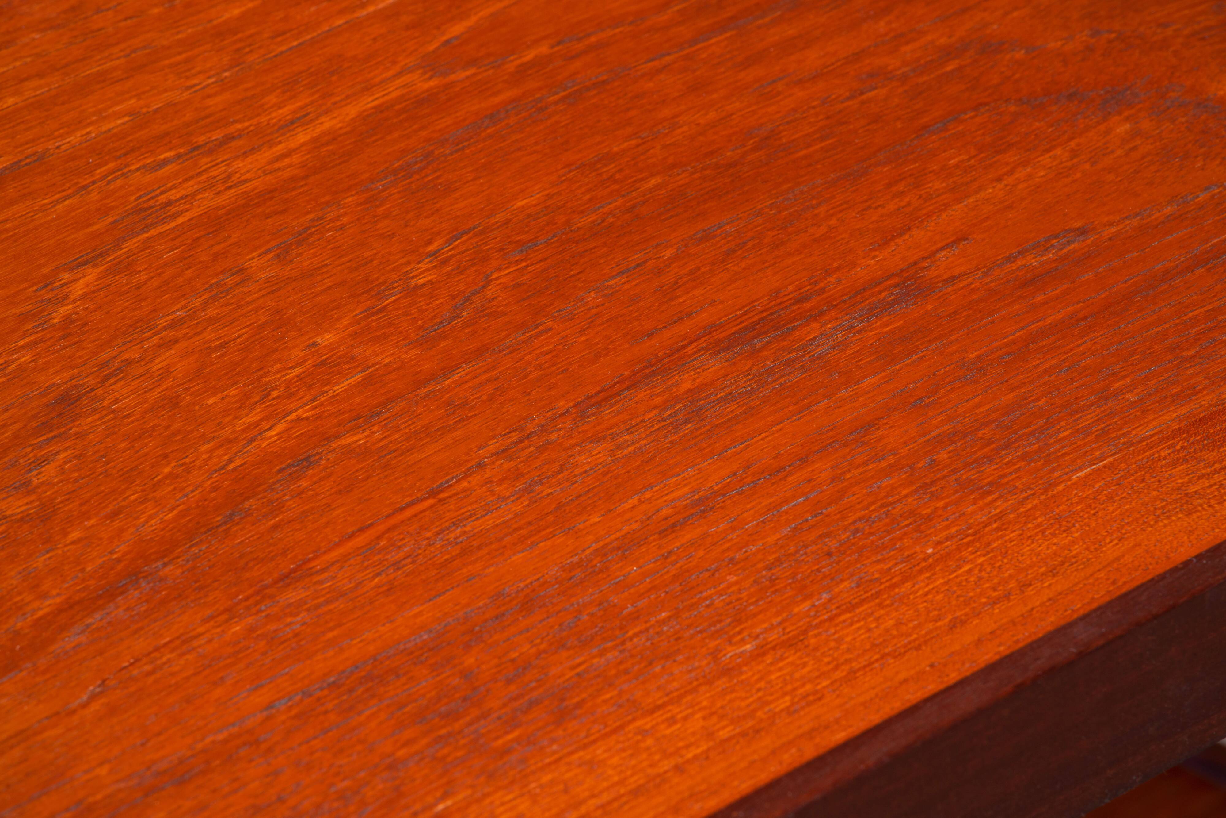 Retractable scandinavian dessert 99cm