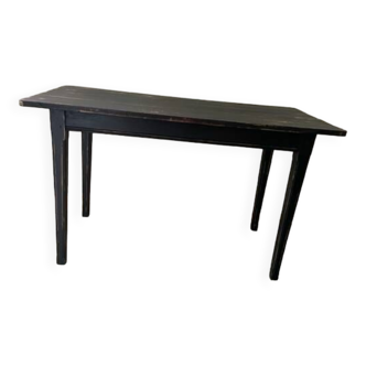 Table patinée noire