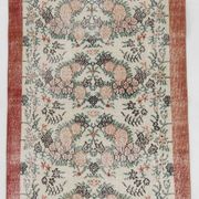 Coral red farmhouse floral rug 206x112cm