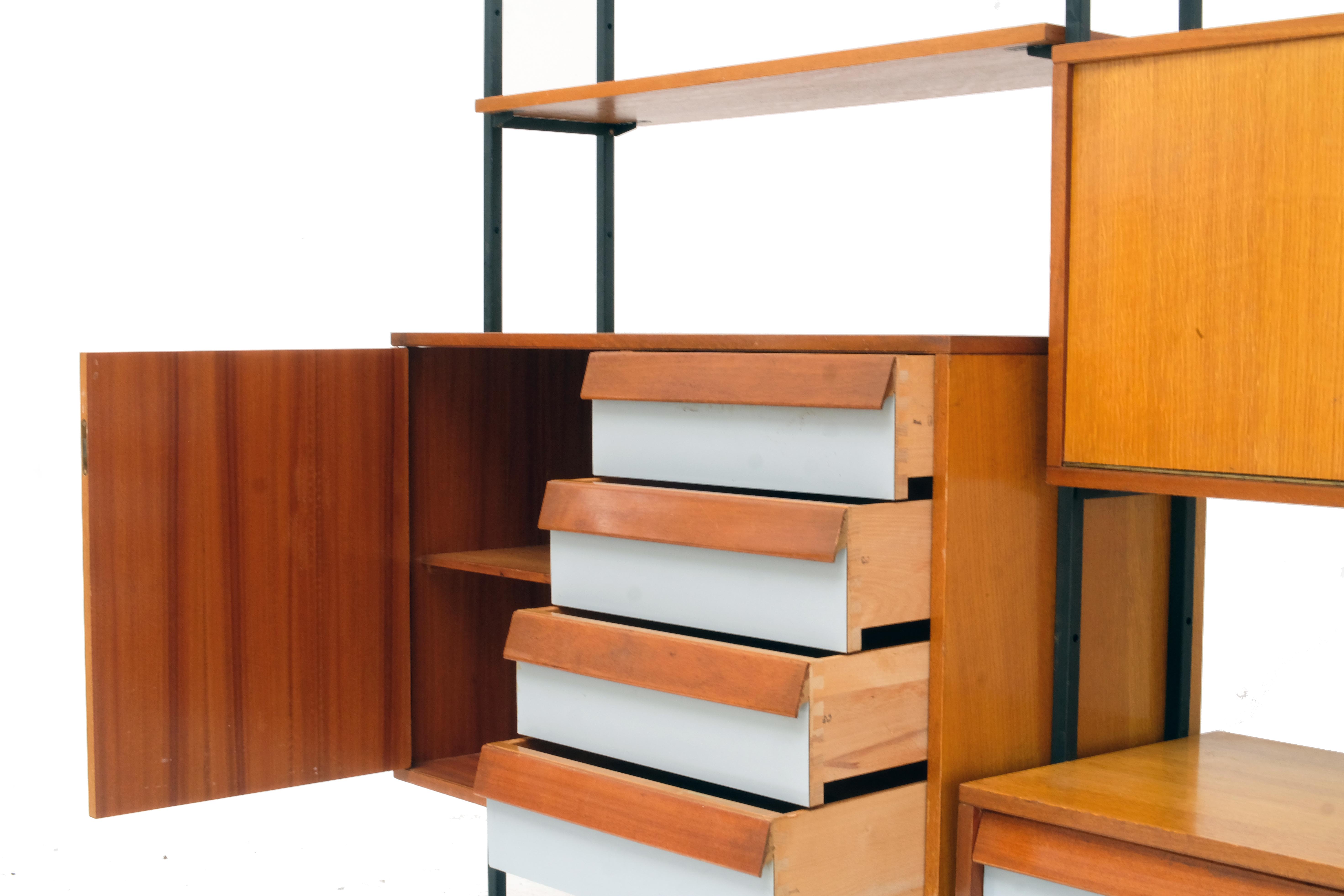 Free standing wall unit by 'Val Dera', Italy 1950's