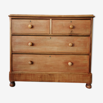 English chest of drawers