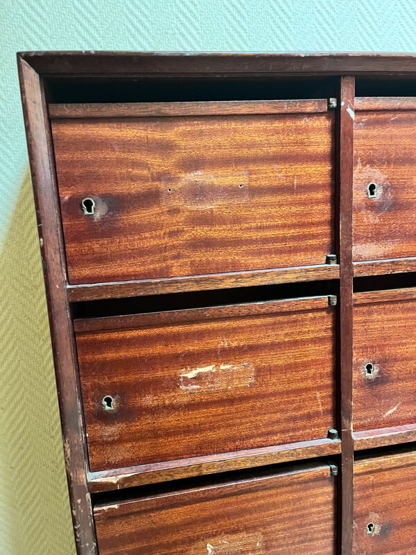 Bloc de boîtes aux lettres années 50/60