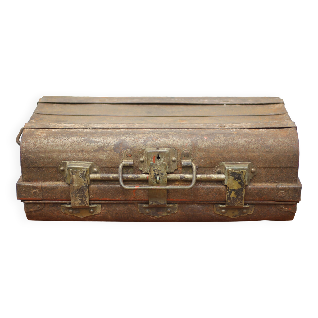 Valise métal vintage, ancienne malle métal bagage anglais, industriel,  collection, déco intérieur