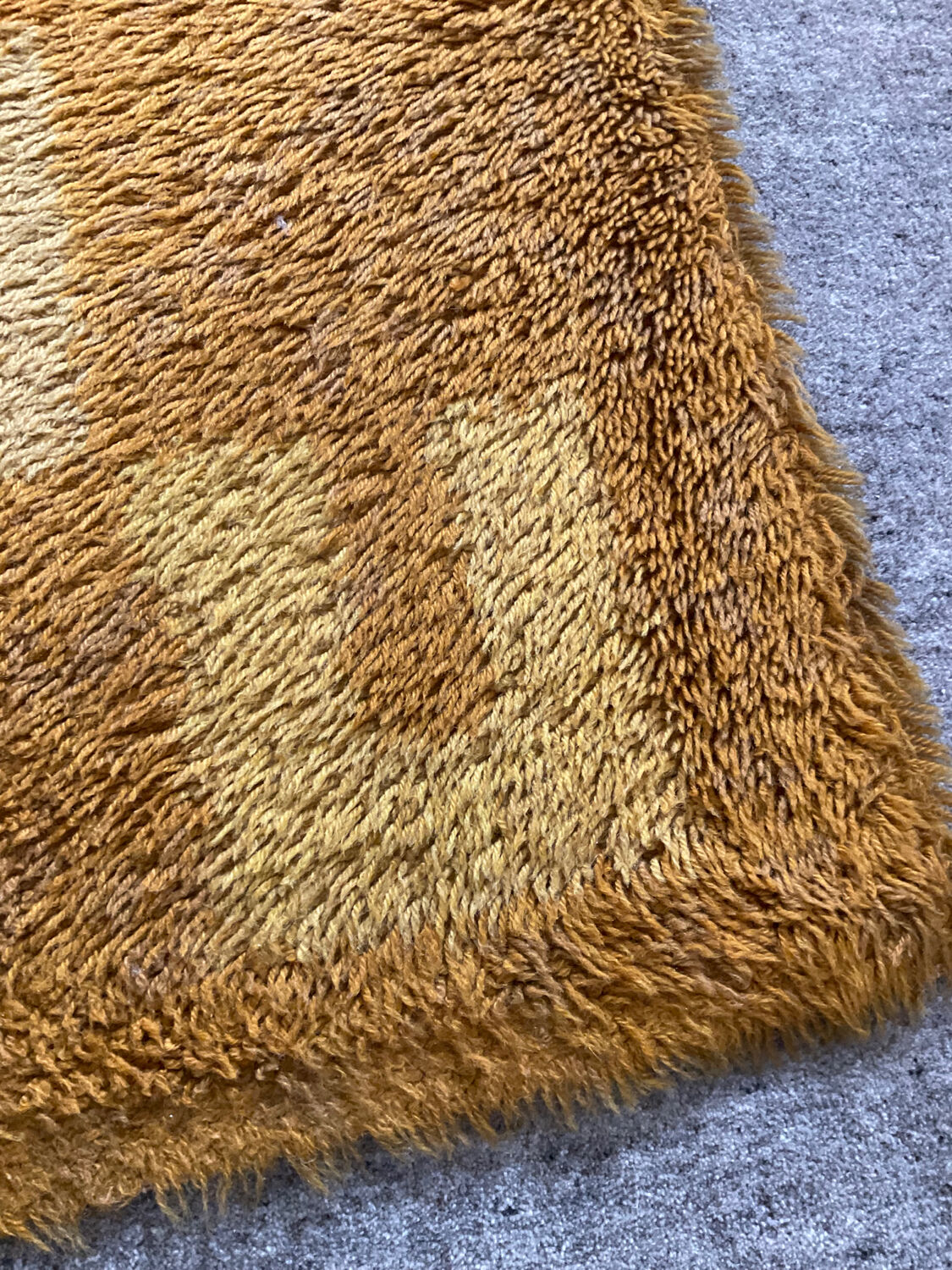 Tapis vintage des années 70 pure laine