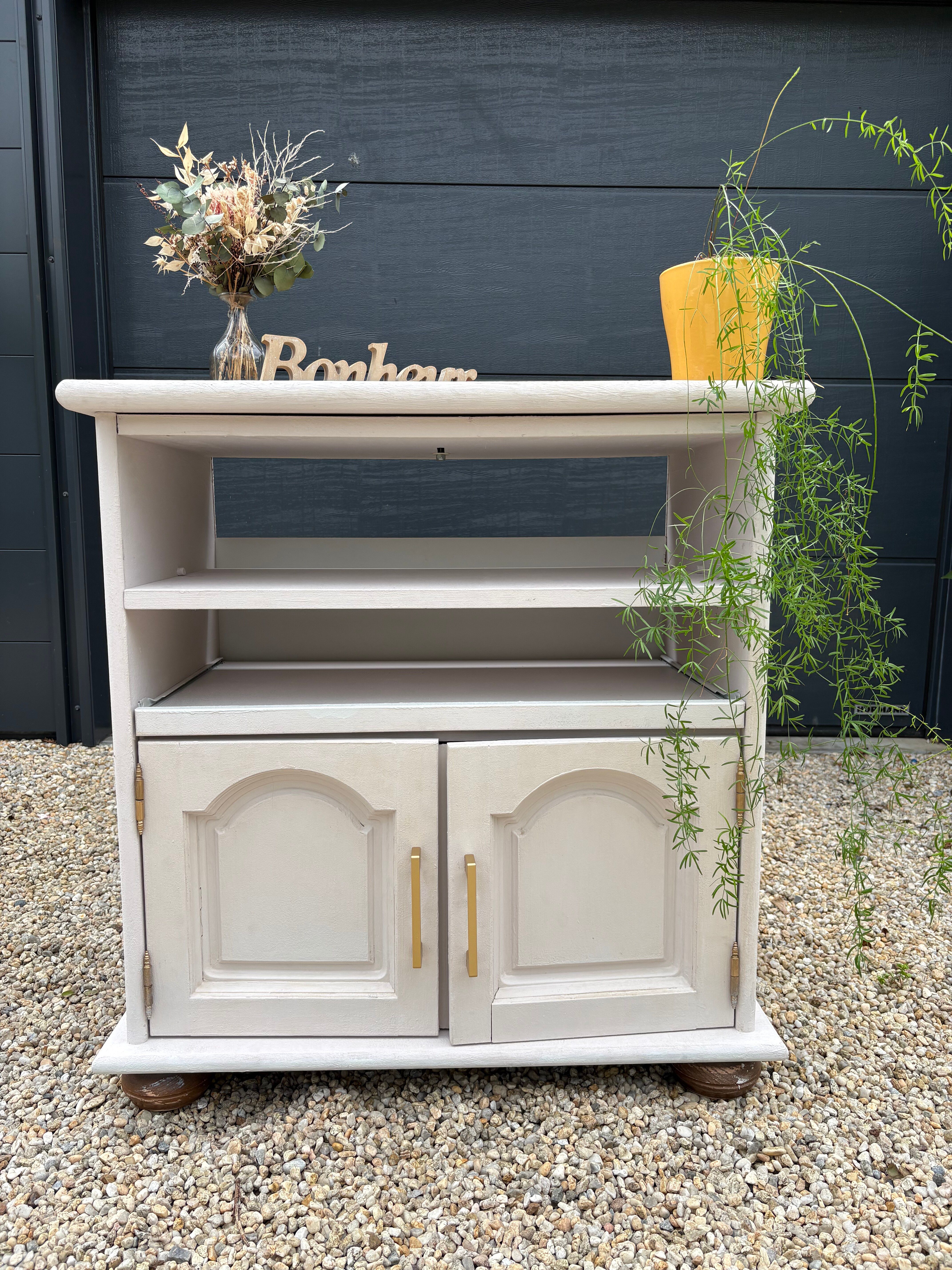 Vintage TV cabinet
