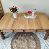 Farmhouse coffee table in oak