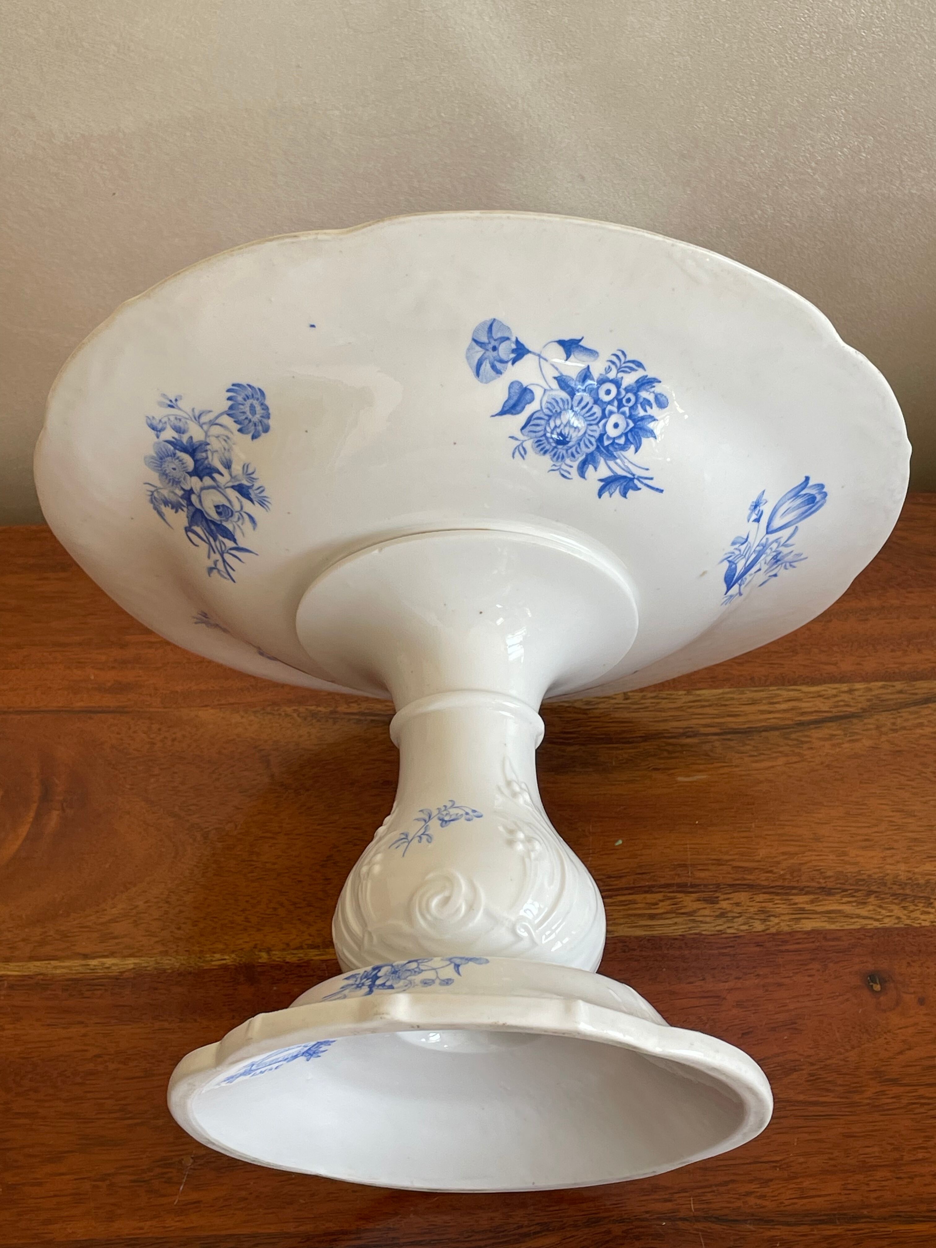 LM & C Feldspar stand cake display, fine nineteenth century compotier dish