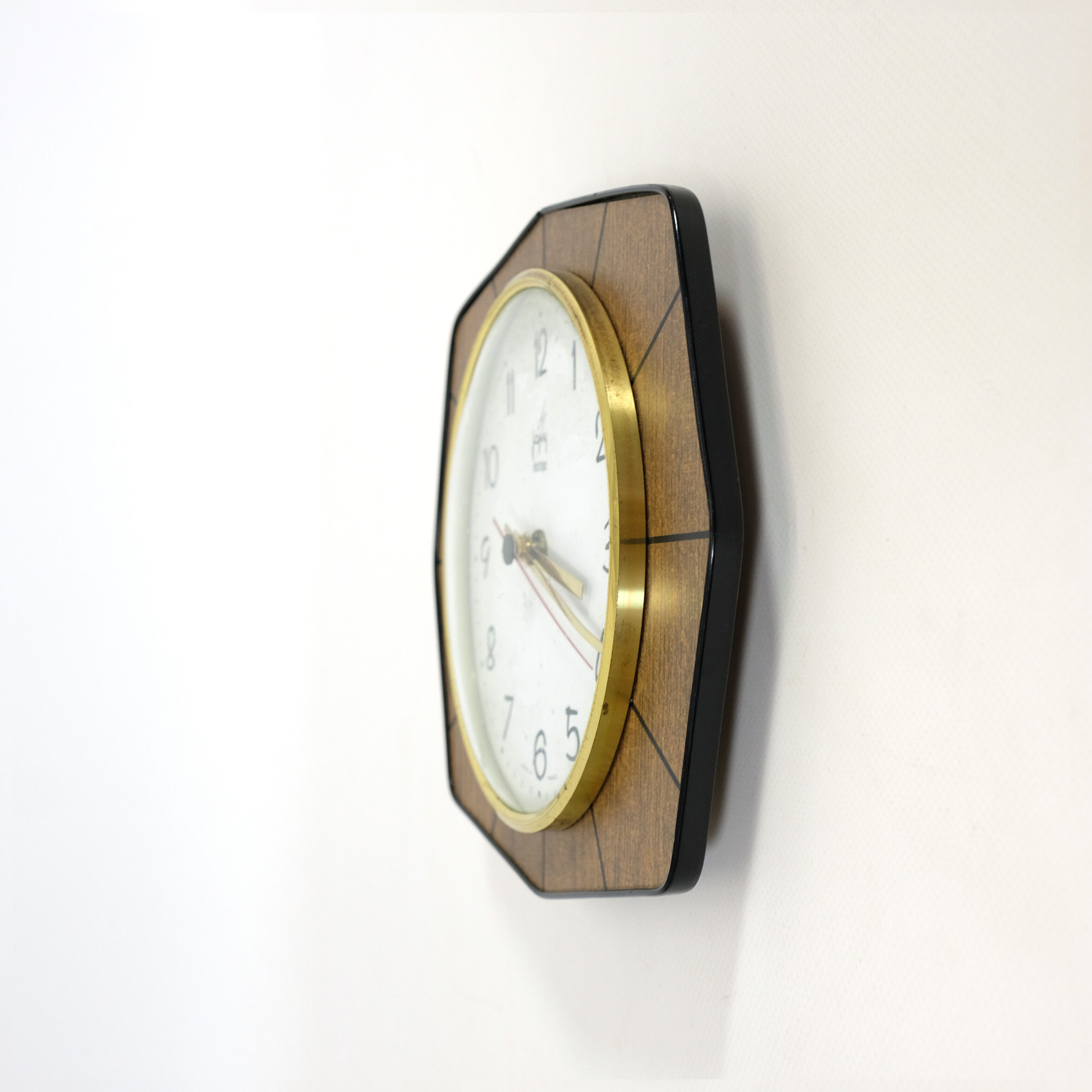 Japy clock on formica background, 1970